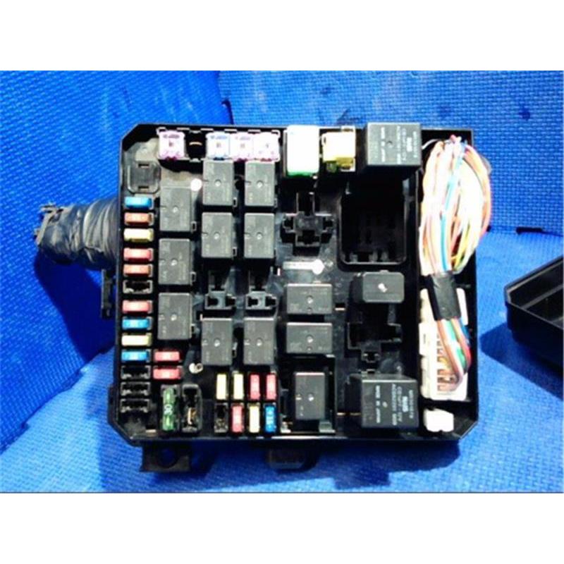 三菱 純正 アウトランダー 《 CW5W 》 ヒューズボックス