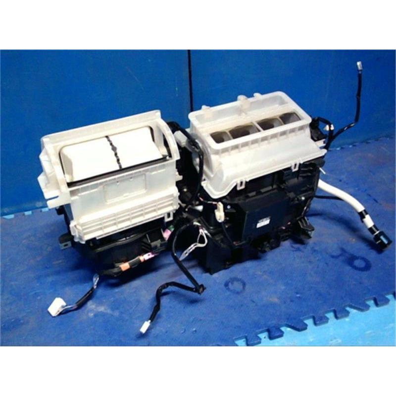 ダイハツ 純正 ソニカ 《 L415S 》 エバポレーター 87010-B2583