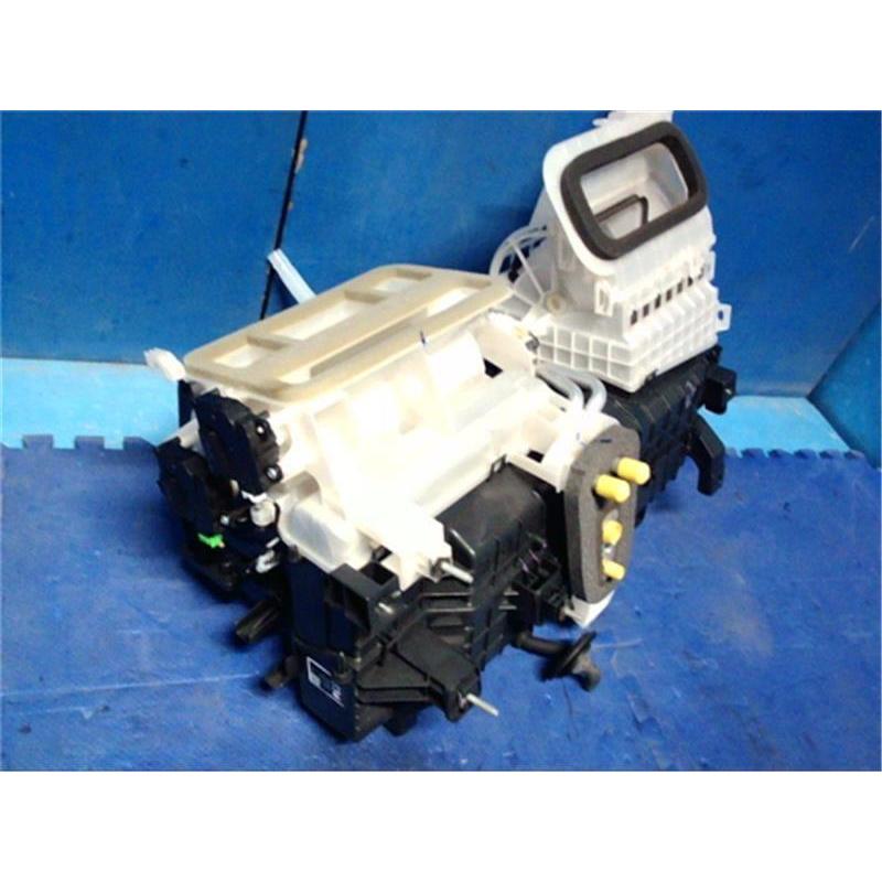 スズキ 純正 ハスラー 《 MR52S 》 エバポレーター 74100-59SA1 スズキ 純正 ハスラー 《 MR52S 》 エバポレーター 74100-59SA1