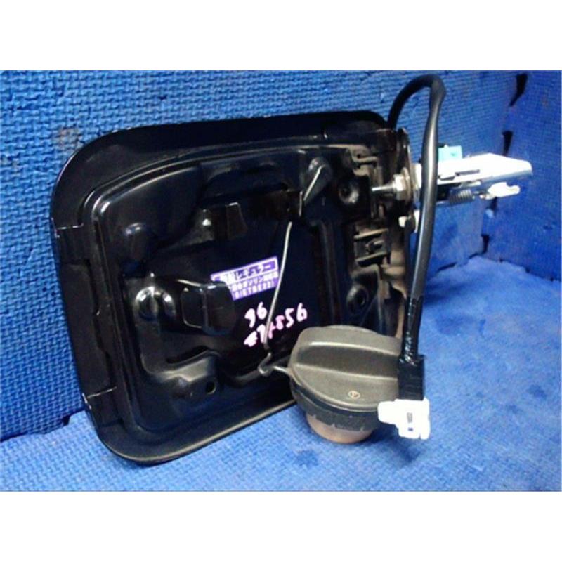 ★ARI★ トヨタ 純正 エスクァイア 《 ZRR85G 》 フューエルリッド 77350