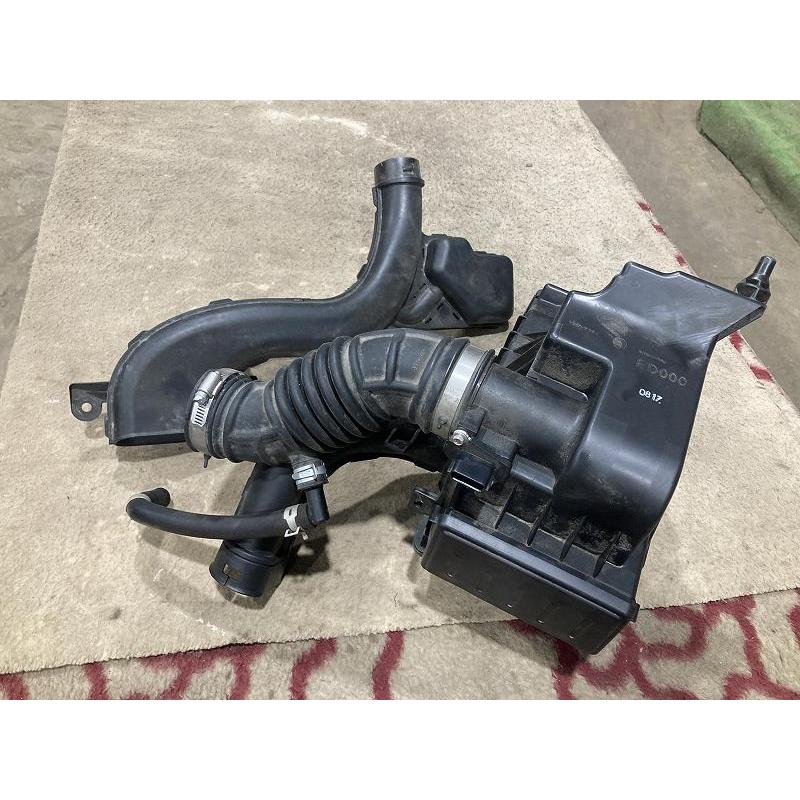日産 純正 NV200バネット 《 VNM20 》 エアクリーナー P10500-22006144 