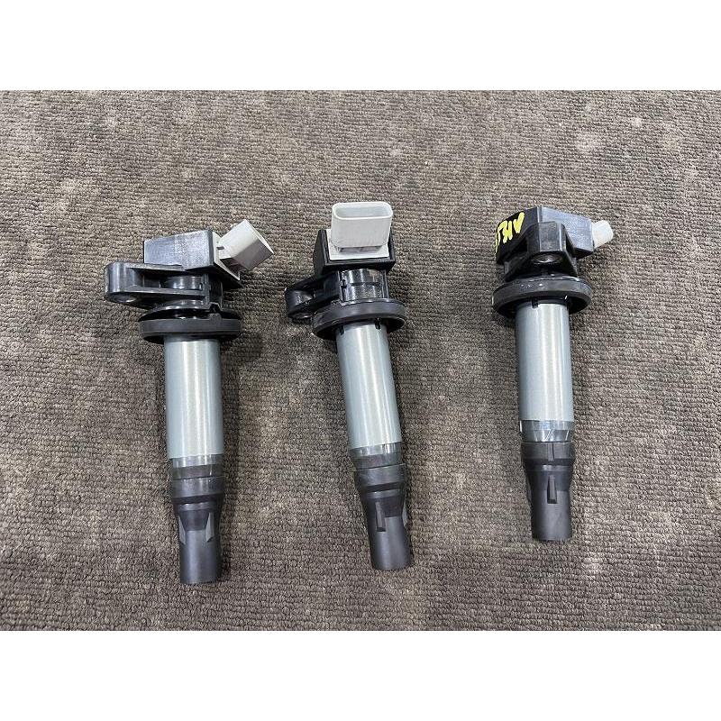 ダイハツ 純正 ハイゼット 《 S331V 》 イグニッションコイル ダイハツ 純正 ハイゼット 《 S331V 》 イグニッションコイル