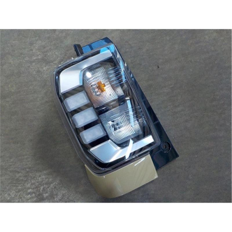 ダイハツ　タフト　左テールランプ　LA910S ダイハツ 純正 タフト 《 LA910S 》 左テールランプ P10500-22018988
