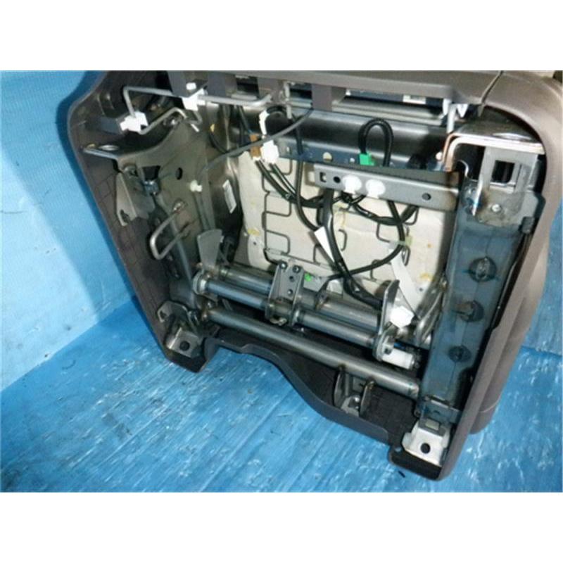 ホンダ 純正 N-BOX 《 JF4 》 助手席シート P10700-24013574