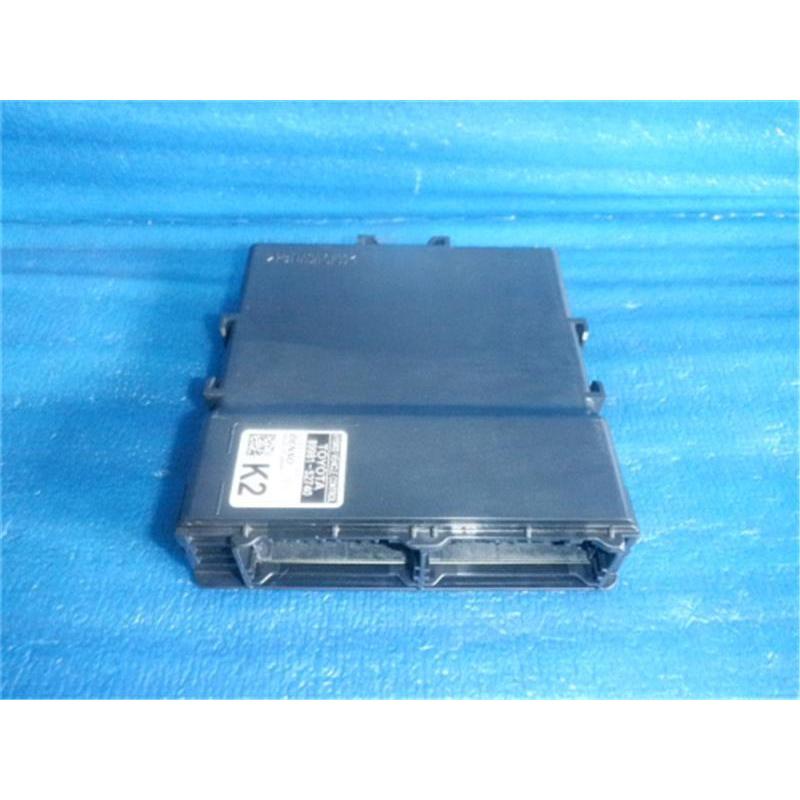 トヨタ 純正 ヤリス 《 MXPH15 》 コントロールユニット P10700