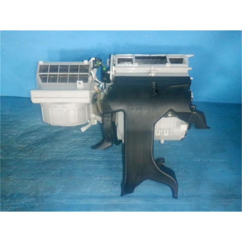 o-chang　デリカ　皮　短パイプ 三菱 純正 デリカD5 《 CV5W 》 エバポレーター 7800A263 P10700