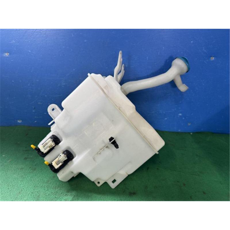 スズキ 純正 エスクード 《 TD54W 》 ウォッシャータンク P11400