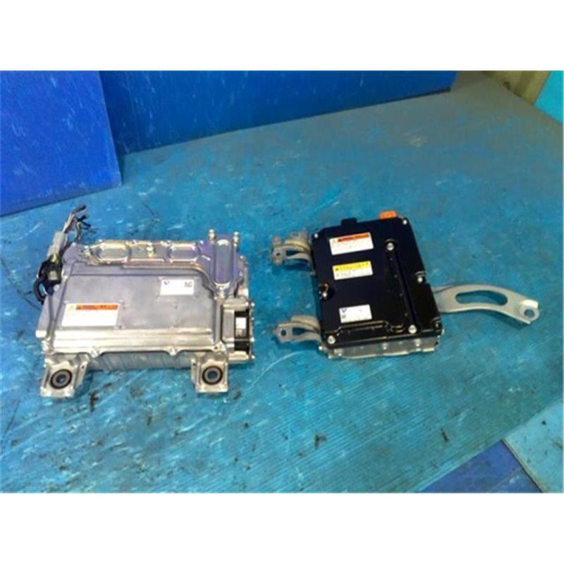 トヨタ 純正 カローラツーリング 《 ZWE214W 》 ハイブリッド