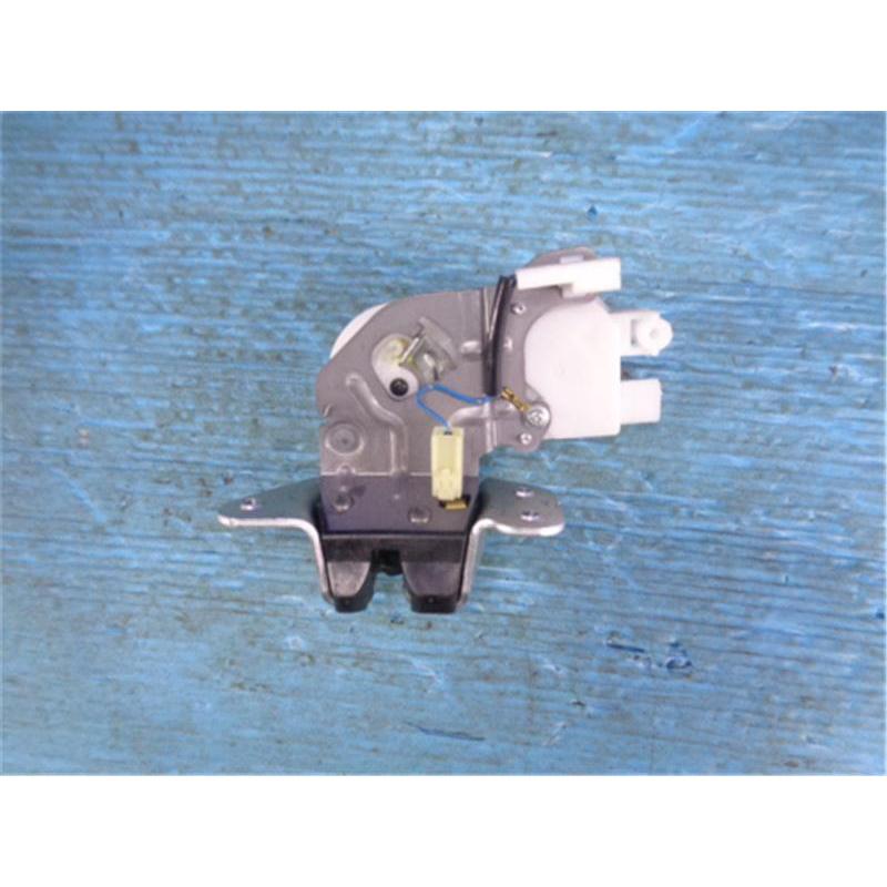 値下げ☆オートバックドアモーター☆ 5813A054 デリカD5 【CV5W 】 デリカD5/D:5 DBA-CV2W バックドア/リアゲート 4J11 W23A19