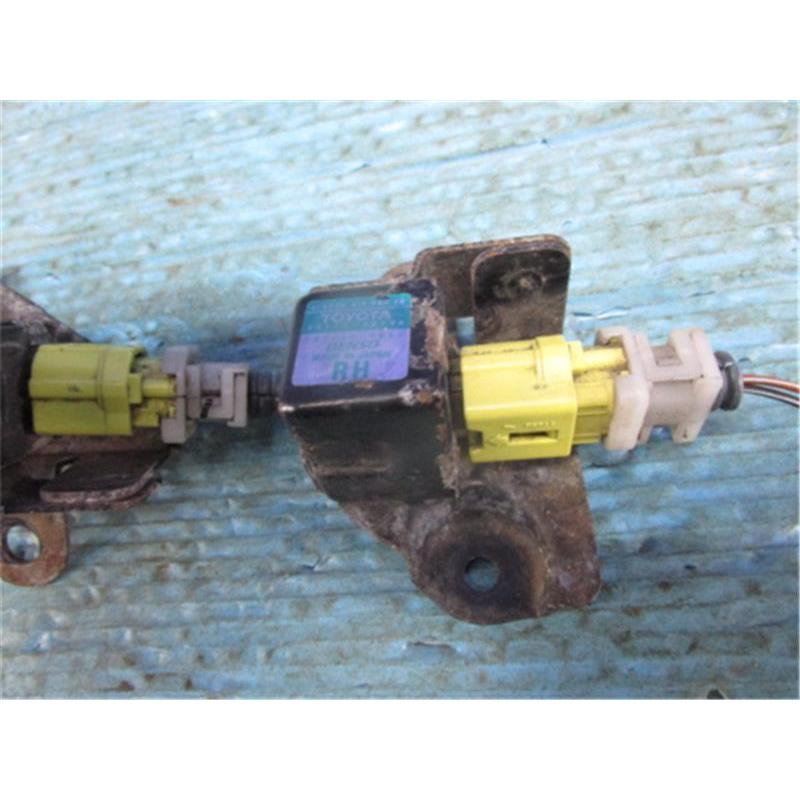 トヨタ 純正 クラウン 《 JZS173 》 エアバックセンサー P11700