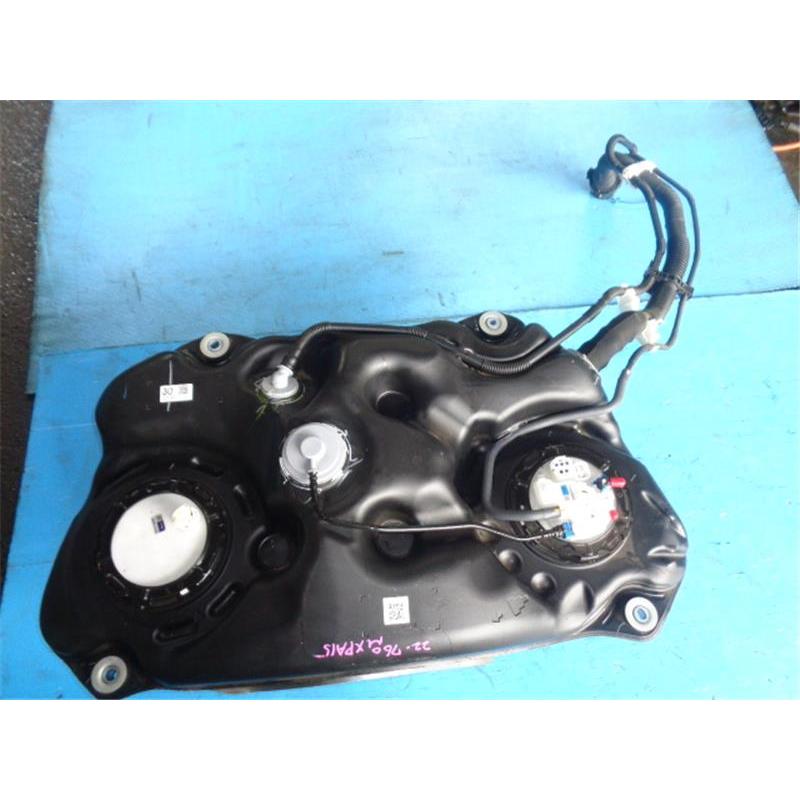トヨタ 純正 ヤリス 《 MXPA15 》 フューエルタンク 77001-52650