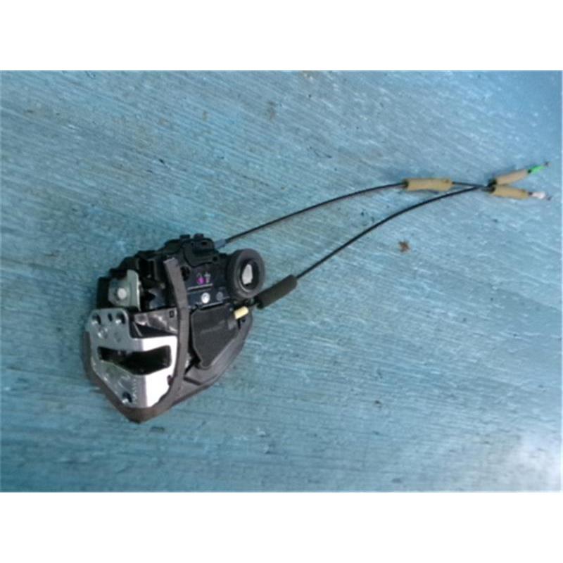 トヨタ 純正 プリウスアルファ 《 ZVW41W 》 右リアドアロック P11700