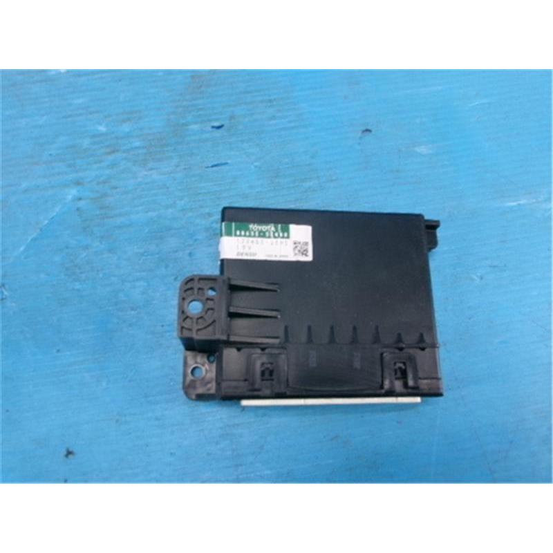 トヨタ 純正 ラクティス 《 NCP105 》 エアコンコンピューター 88650