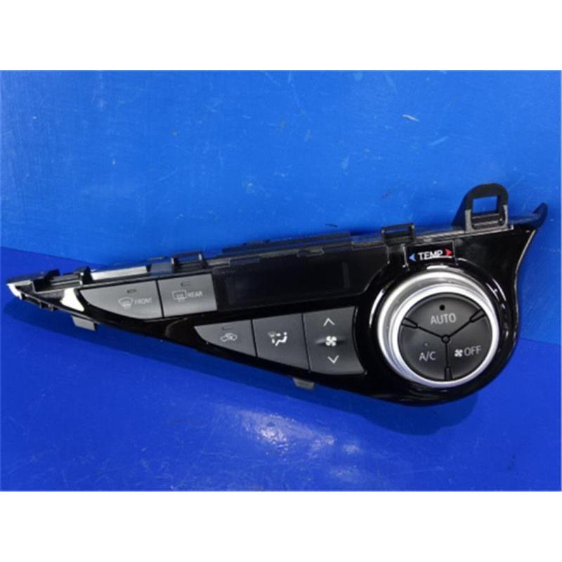 トヨタ 純正 アクア 《 NHP10 》 エアコンスイッチパネル P20200