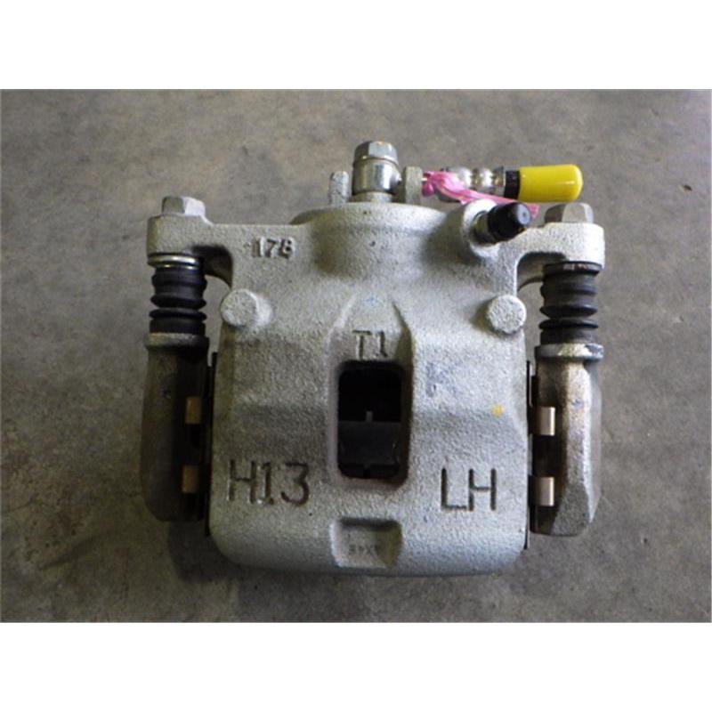 ホンダ 純正 フロントブレーキキャリパーASSY 左右セット none nbox ホンダ 純正 N-BOX 《 JF4 》 左フロントブレーキキャリパー