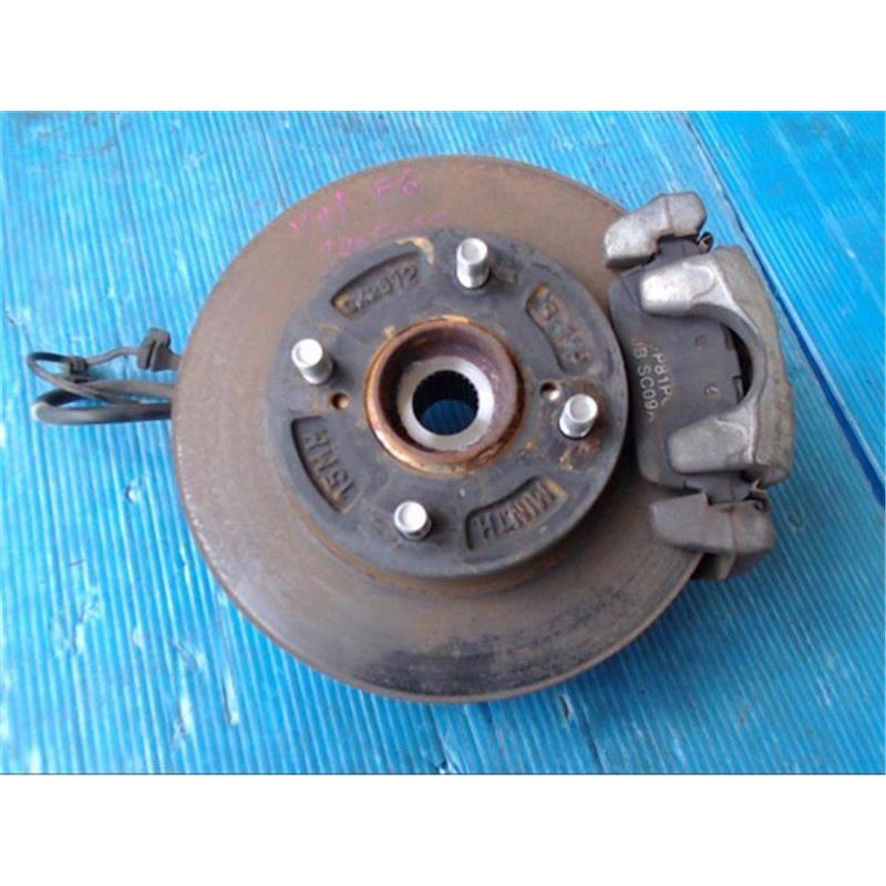 スズキ 純正 ソリオ 《 MA37S 》 右フロントナックルハブ P20500