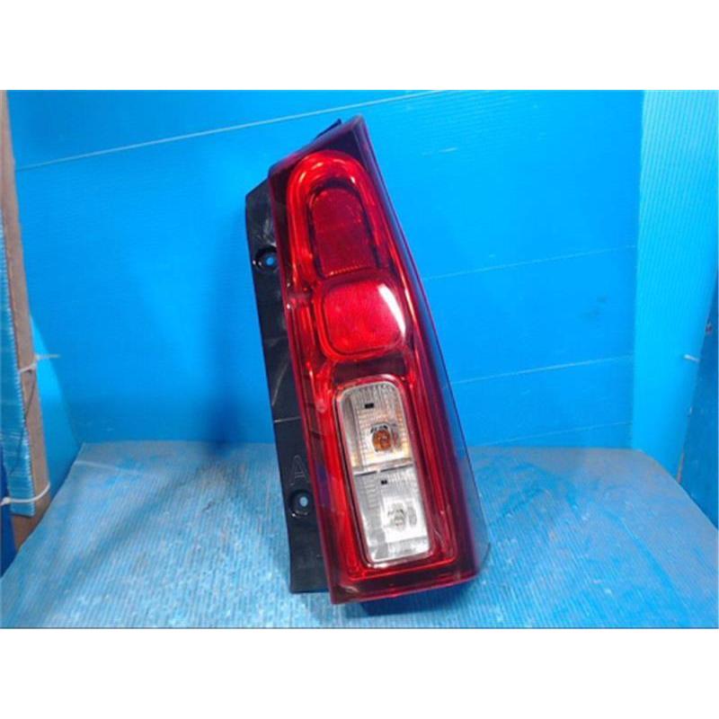 ダイハツ 純正 タント 《 LA660S 》 右テールランプ P20500-25002793