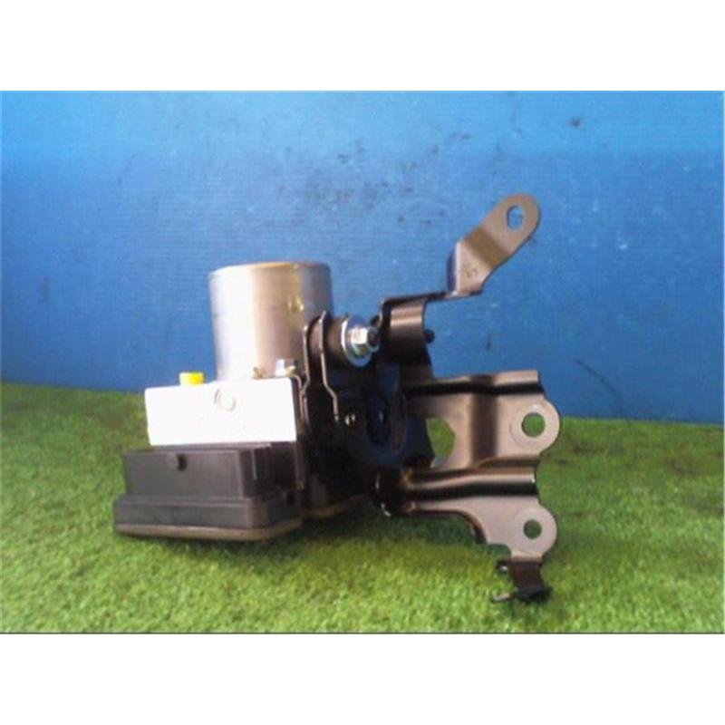 トヨタ 純正 カローラスポーツ 《 NRE210H 》 ABSブレーキ