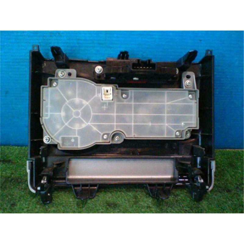 ムーヴコンテL575S  ナビ　エアコンスイッチウッドパネル ムーヴコンテL575S ナビ エアコンスイッチウッドパネル