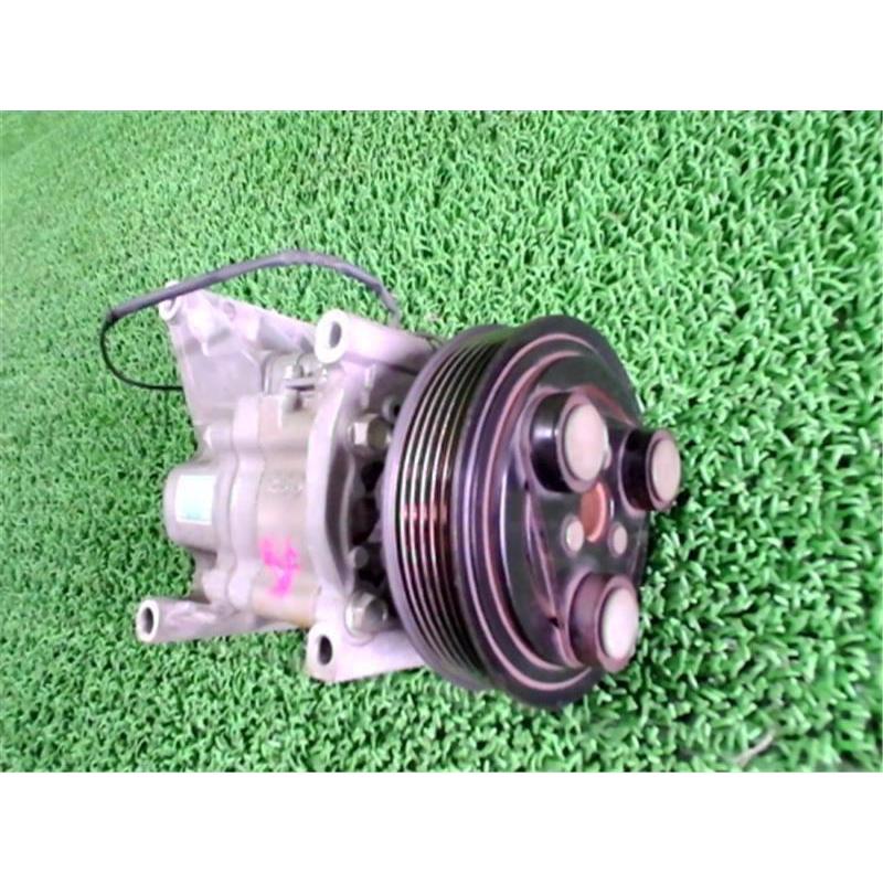 マツダ 純正 デミオ 《 DE3FS 》 エアコンコンプレッサー D651-61-450H