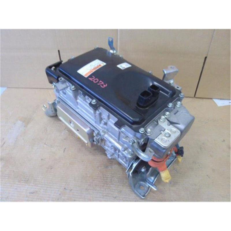 トヨタ 純正 プリウス 《 ZVW52 》 ハイブリッドインバーター P21600