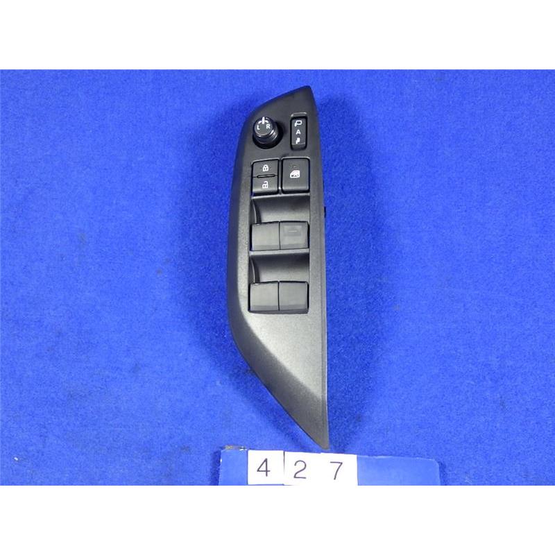 ヤリス　新品 パワーウィンドウスイッチ トヨタ 純正 ヤリス 《 MXPA15 》 パワーウィンドウスイッチ P21900