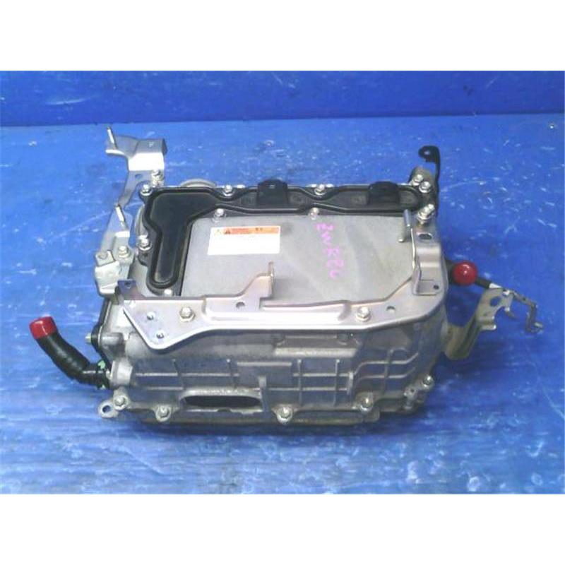 トヨタ 純正 ノア 《 ZWR80G 》 ハイブリッドインバーター P30200 