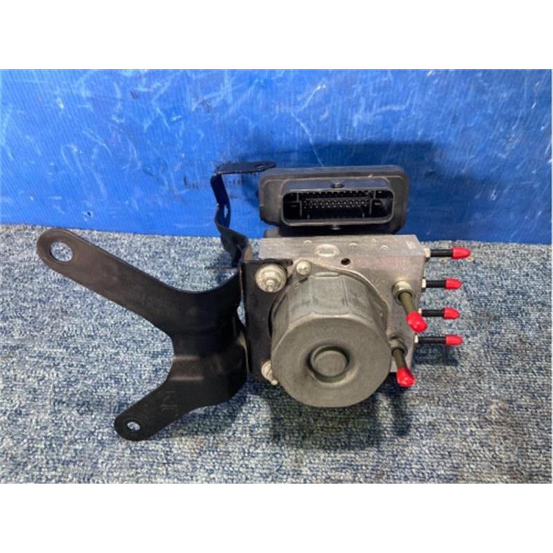 トヨタ 純正 ヴォクシー 《 ZRR80W 》 ABSブレーキアクチュエーター