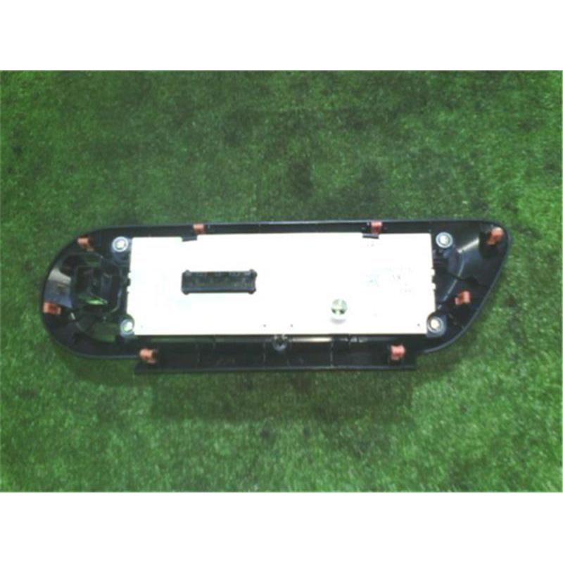 トヨタ 純正 ライズ 《 A200A 》 エアコンスイッチパネル P30300