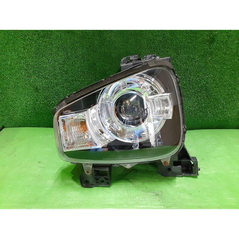 スズキ 純正 アルト 《 HA36S 》 左ヘッドライト 35320-74P11 P30700