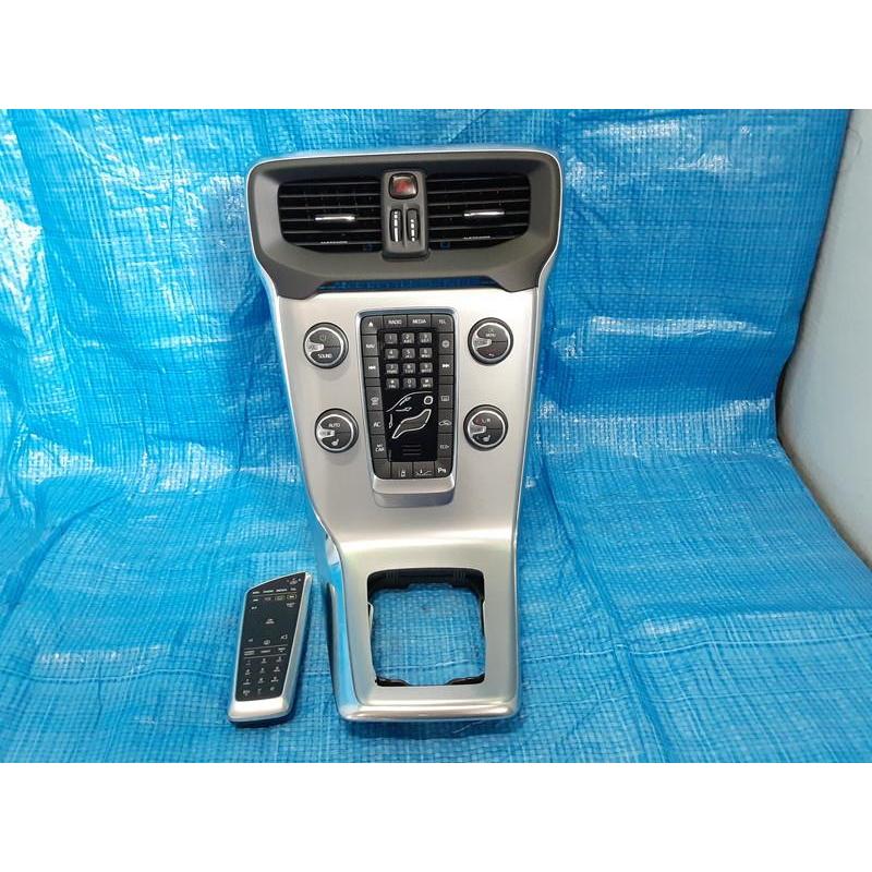 ボルボ 純正 ボルボ40 《 MD4204T 》 エアコンスイッチパネル P30700
