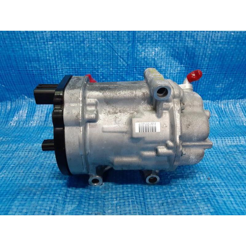 トヨタ 純正 カローラスポーツ 《 ZWE219H 》 エアコンコンプレッサー