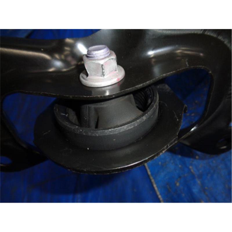 トヨタ 純正 C-HR 《 ZYX10 》 右リアナックルハブ 47830-10030