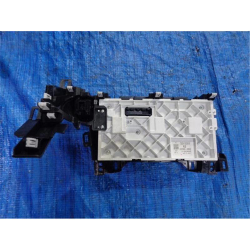 トヨタ 純正 GR86 《 ZN8 》 エアコンスイッチパネル SU003