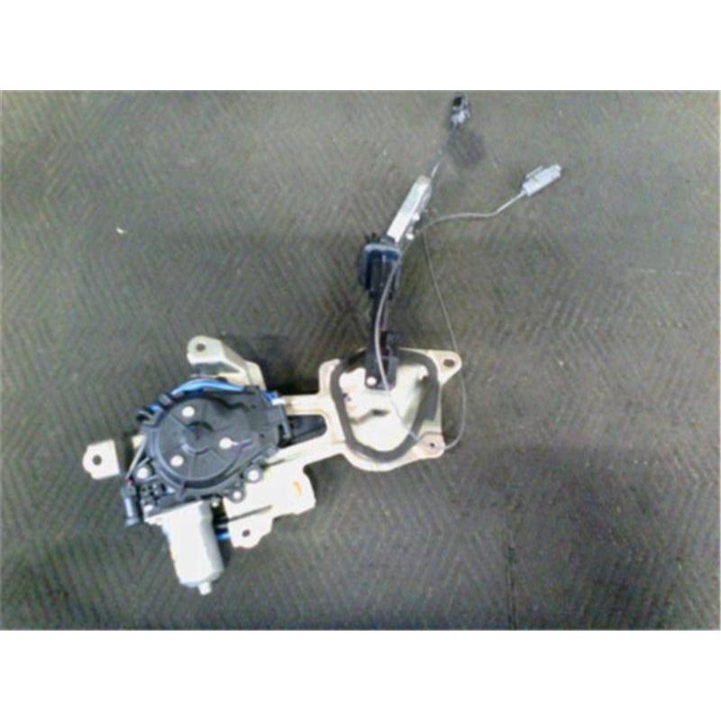 ホンダ 純正 N-BOX 《 JF1 》 右パワースライドモーター 72010 ホンダ 純正 N-BOX 《 JF1 》 右パワースライドモーター 72010