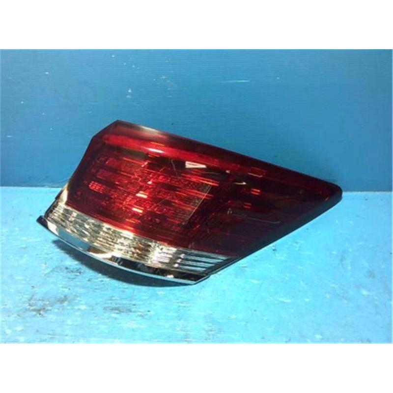 トヨタ 純正 クラウン 《 GRS210 》 右テールランプ 81550-30D11