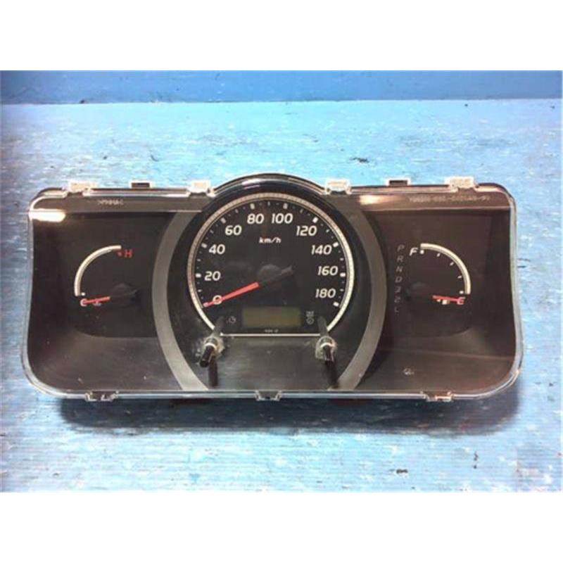 トヨタ 純正 ハイエース 《 TRH200K 》 スピードメーター 83800-26A10 