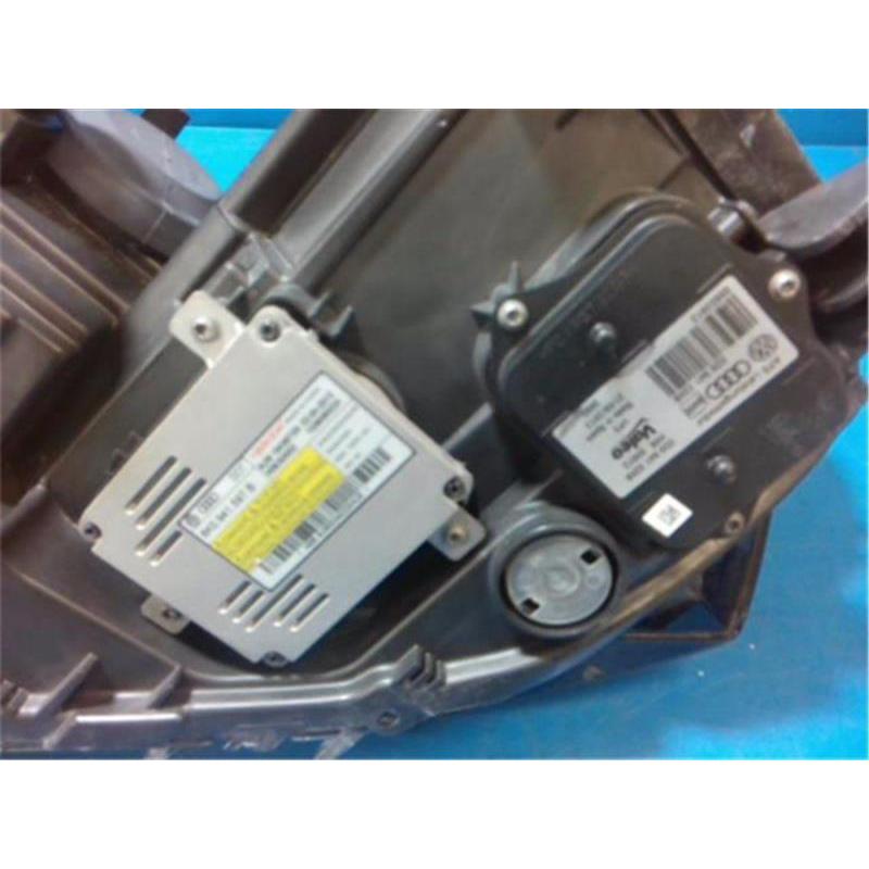 ワーゲン 純正 パサート 《 3CCAX 》 右ヘッドライト P31400-25009953の画像