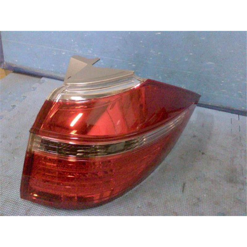 ホンダ 純正 エリシオン 《 RR1 》 右テールランプ 33501-SYK-003 