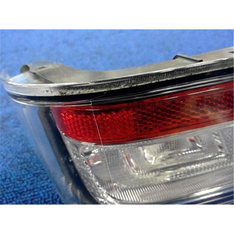 ダイハツ 純正 ハイゼット 《 S331V 》 左テールランプ P31500