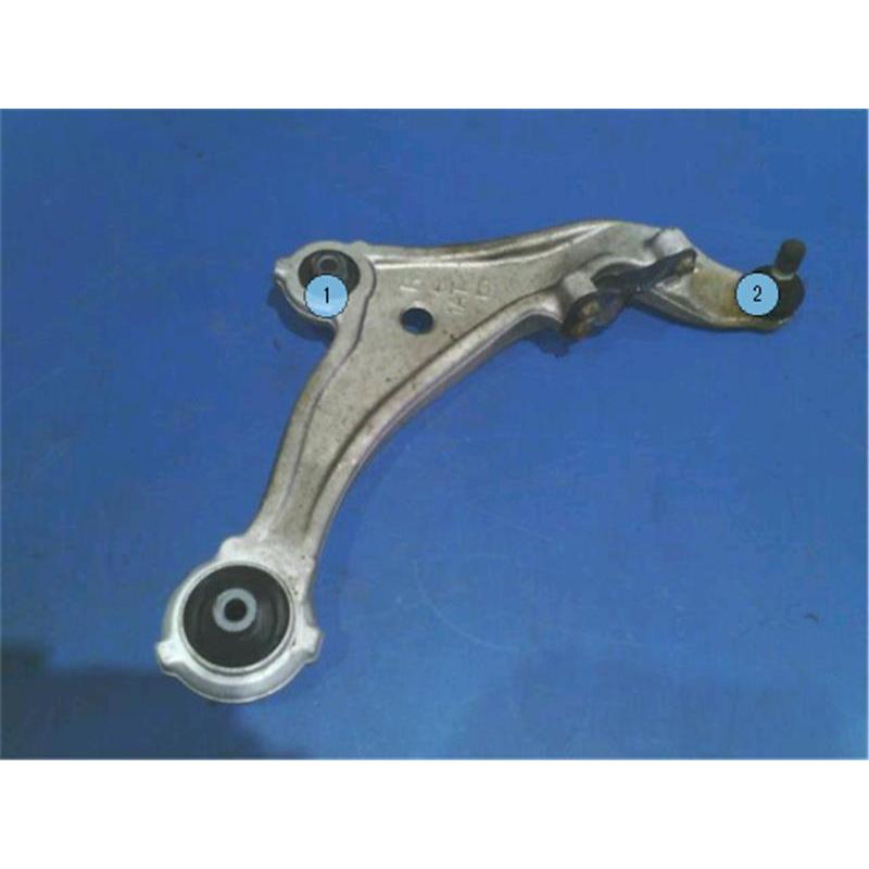 日産 純正 エルグランド 《 TNE52 》 右フロントロアアーム