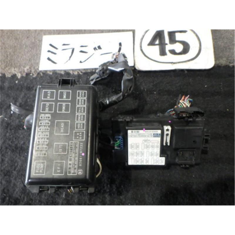 ダイハツ 純正 ミラジーノ 《 L700S 》 ヒューズボックス P40200
