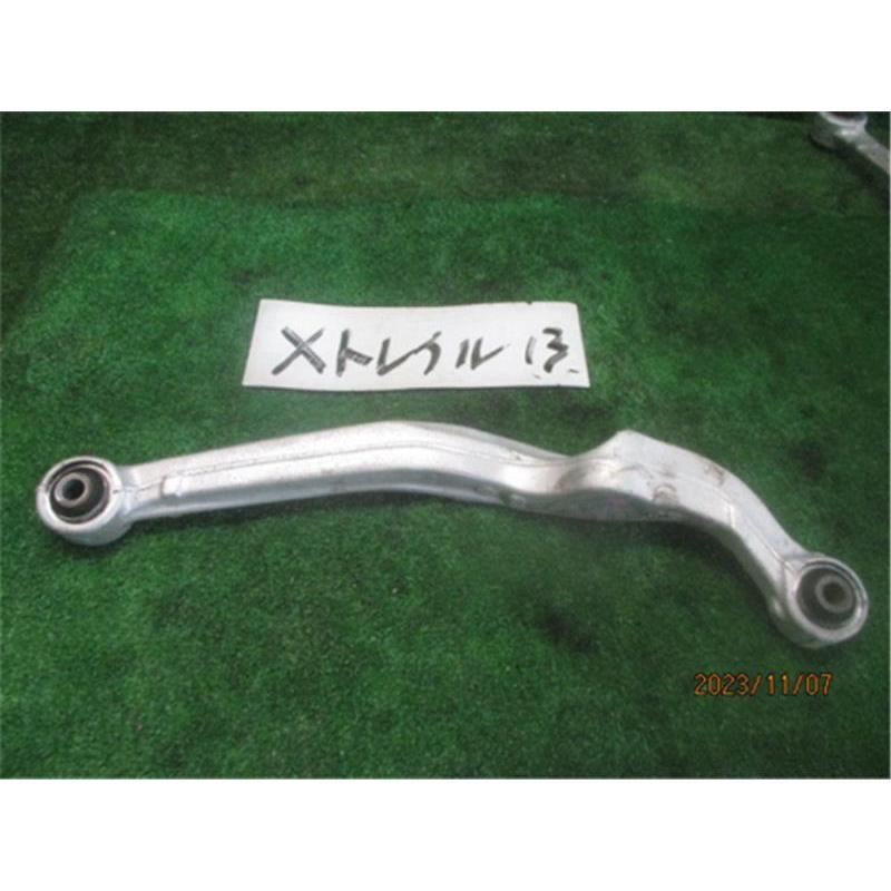 日産 純正 エクストレイル 《 NT31 》 左リアアッパーアーム 55121