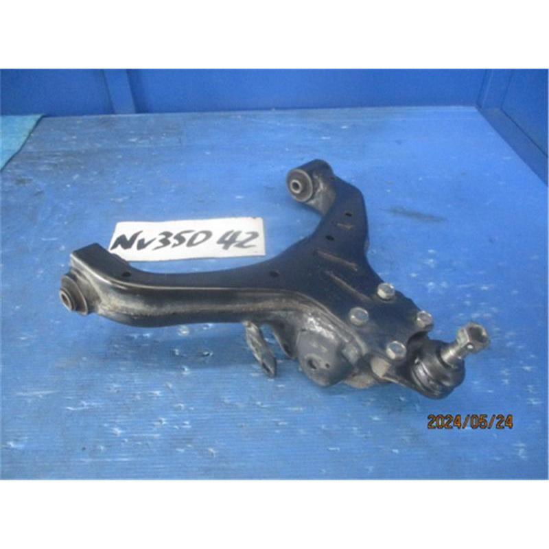 日産純正 キャラバン フロントアッパアーム 54524-3XA2A 日産 純正 NV350キャラバン 《 CS4E26 》 右フロントロアアーム 54500
