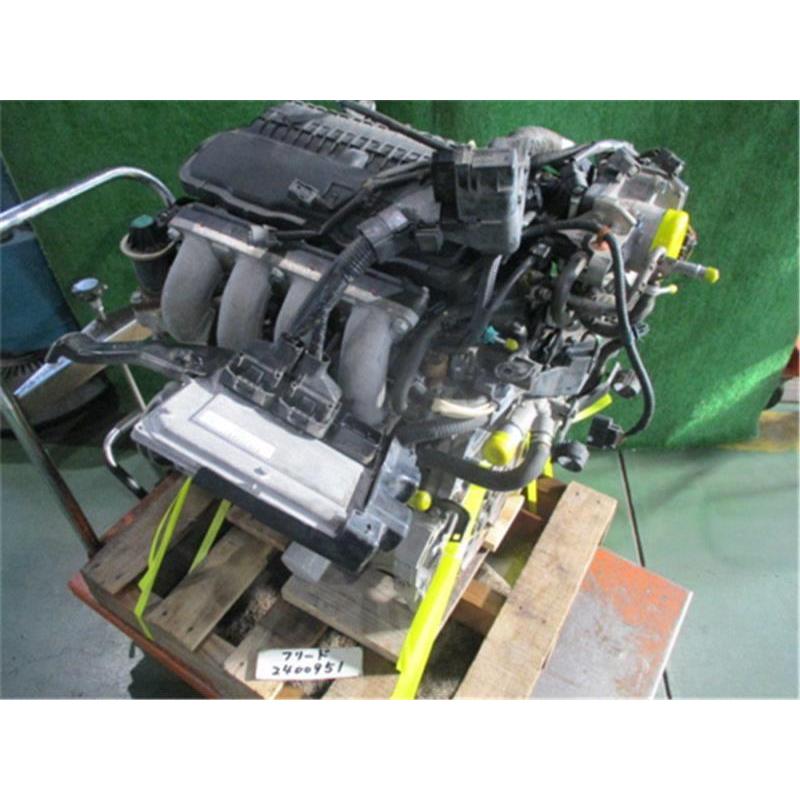 ホンダ　フリード　エンジンフード ホンダ 純正 フリード 《 GB4 》 ボンネットフード 60100-SYY-000ZZ