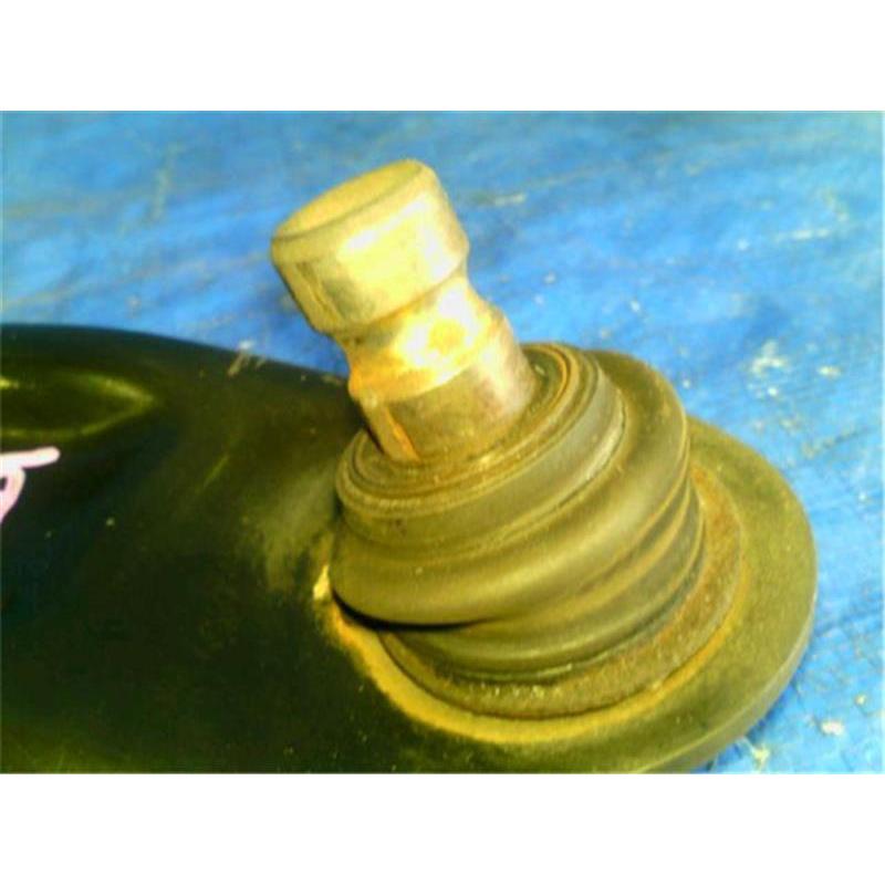 ノート　右ロアアーム ▽フロントロアアーム▽日産 ノート(NOTE) HE12 右用 : NET 部品