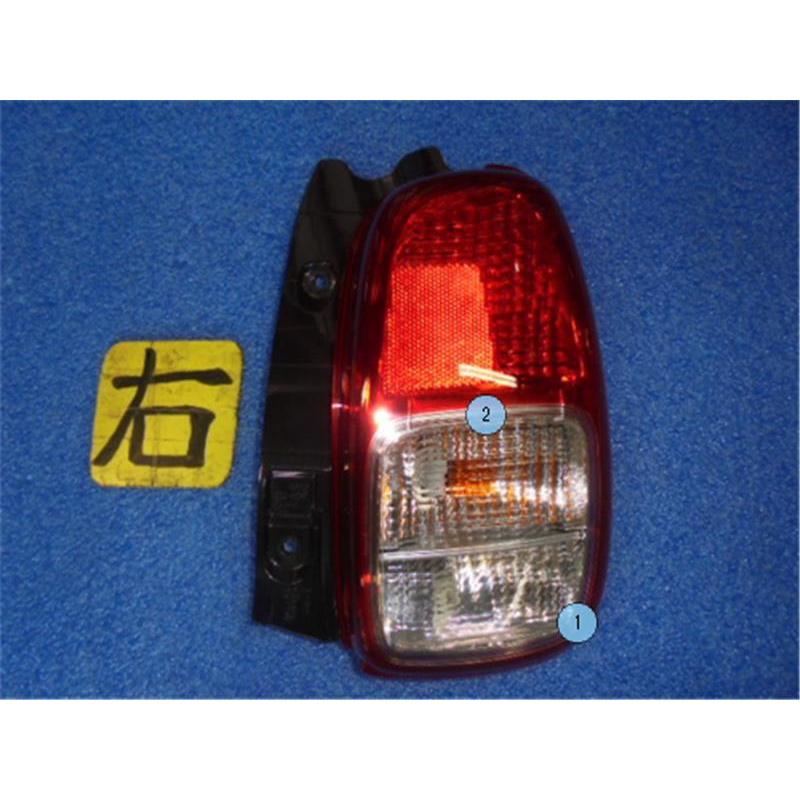 スズキ 純正 アルト 《 HA97S 》 右テールランプ P41700-24002877
