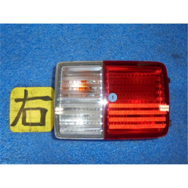 スズキ 純正 エブリィ 《 DA17V 》 右テールランプ P41700 スズキ 純正 エブリィ 《 DA17V 》 右テールランプ P41700
