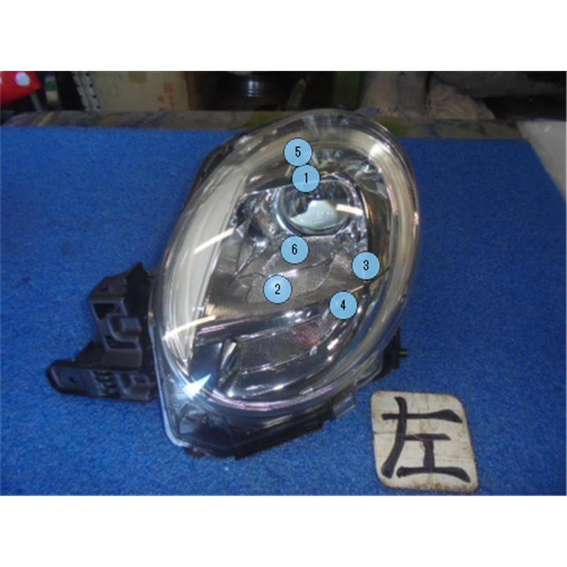 ダイハツ　キャスト　左ヘッドライト キャスト/スタイル LA250S/LA260S 純正 左ヘッドライト/ランプ