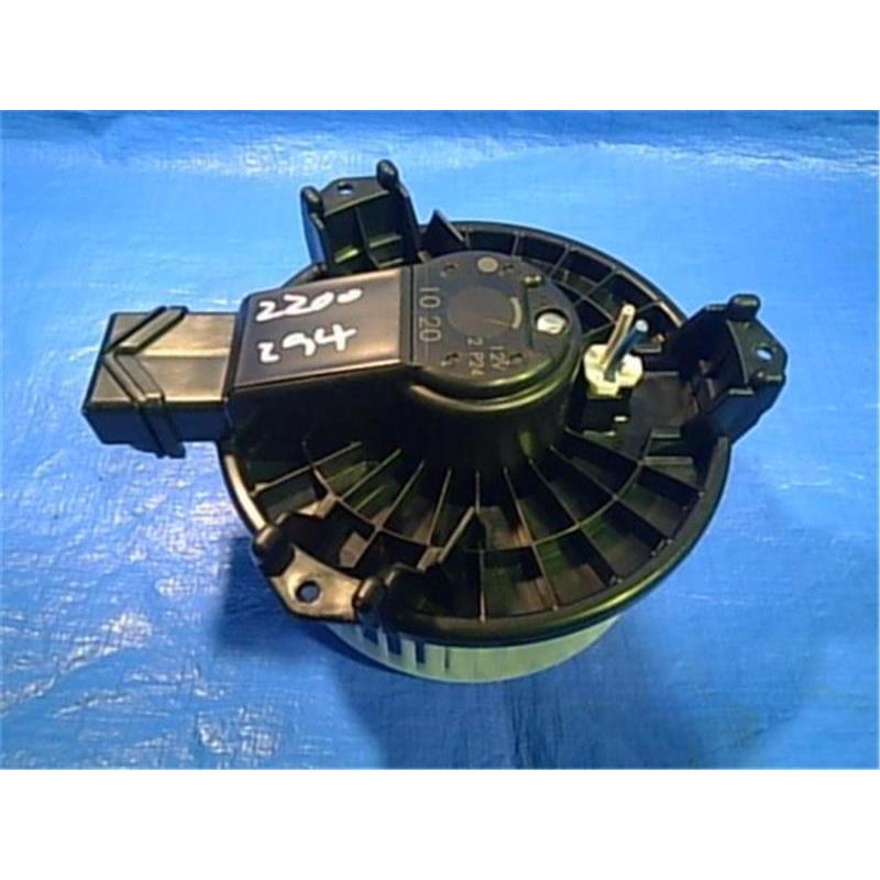 ホンダ 純正 フリード 《 GB3 》 ヒーターブロアモーター P41900 ホンダ 純正 フリード 《 GB3 》 ヒーターブロアモーター P41900